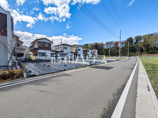 接道状況および現場風景　【所沢市大字北秋津】