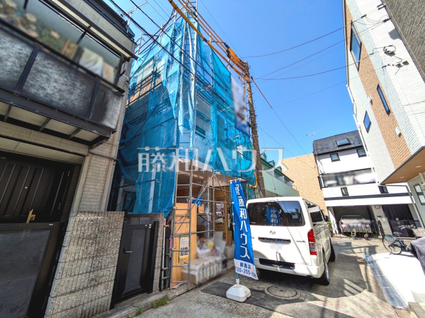 ここに住む方を想像して、着々と建築しております！ 　【和光市白子３丁目】