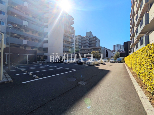 駐車場　【ルジェンテ・リベル志木弐番館】