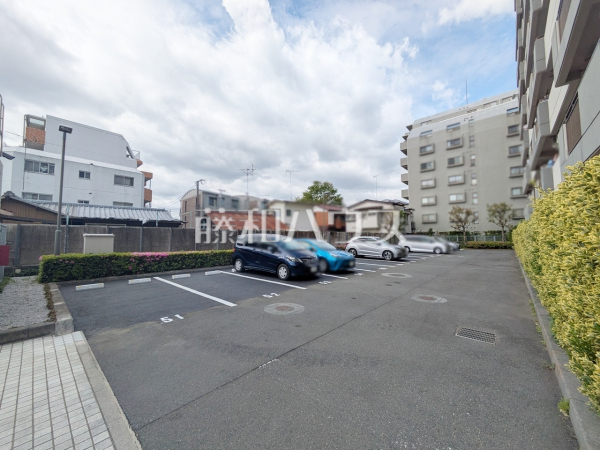 駐車場　【ルジェンテ・リベル志木弐番館】