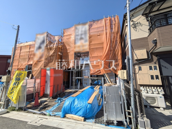 ≪5号棟　外観≫屋上バルコニーでバーベキューを楽しんだり、夏の暑い時期にはお子様のプールも使えます。　【府中市押立町２丁目】