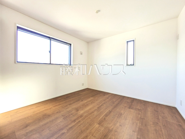 居室　【立川市高松町１丁目】