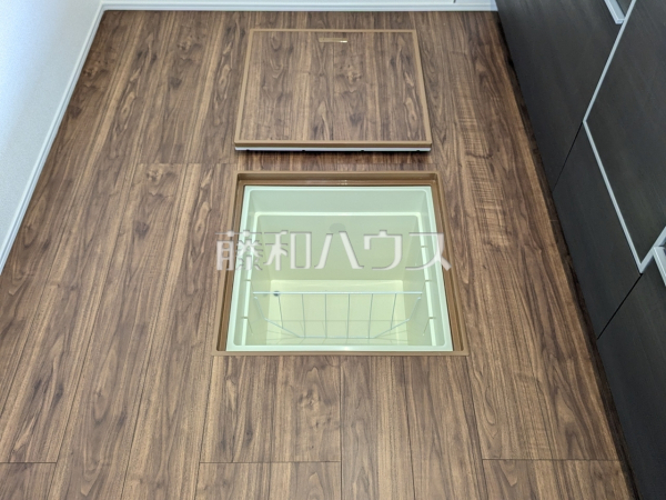 床下収納　【昭島市東町５丁目】