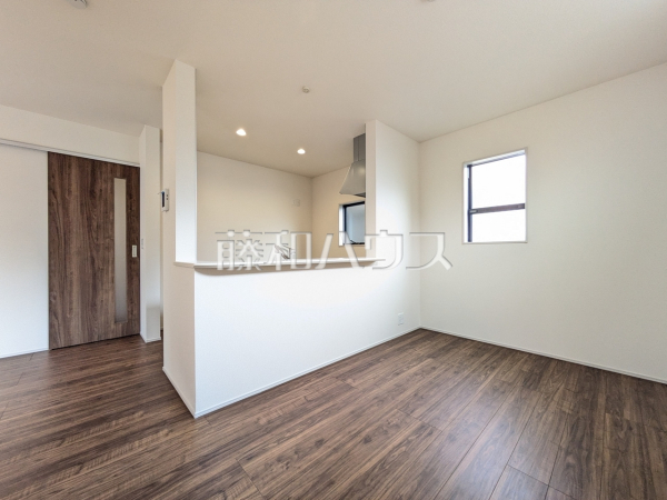 キッチン　【昭島市東町５丁目】