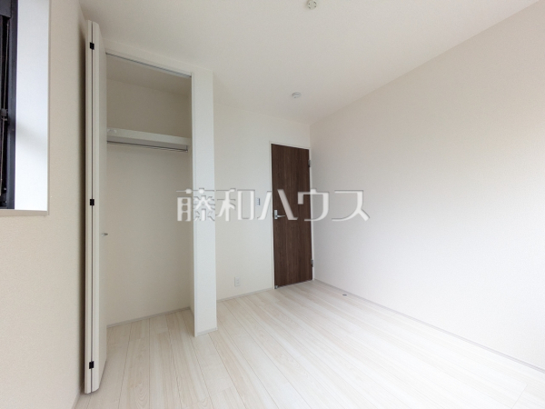 納戸　【練馬区大泉学園町８丁目】