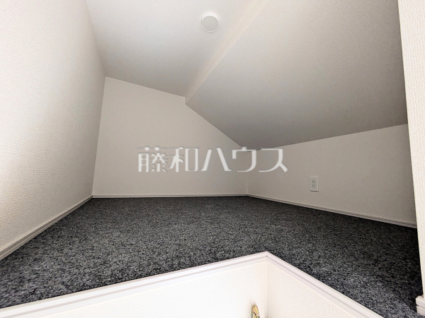収納　【府中市浅間町４丁目】