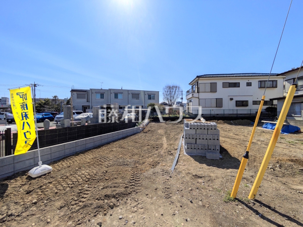 ≪2号棟　外観≫物件の事、諸費用の事など、小さな疑問もお気軽にご連絡・ご相談下さい。 　【府中市住吉町１丁目】