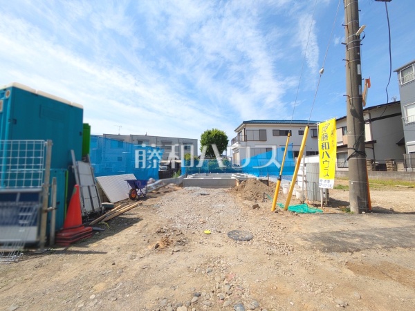 ≪2号棟　外観≫周囲に高い建物のないエリアのため、空が大きく感じます。【府中市住吉町１丁目】