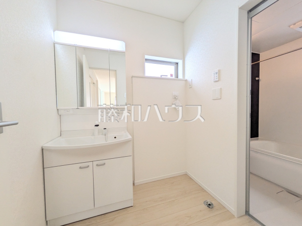 1号棟　洗面室　【うるま市与那城屋慶名】