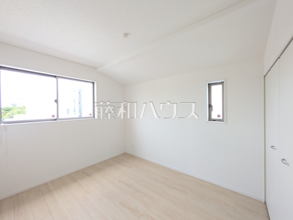 1号棟　居室　【うるま市与那城屋慶名】