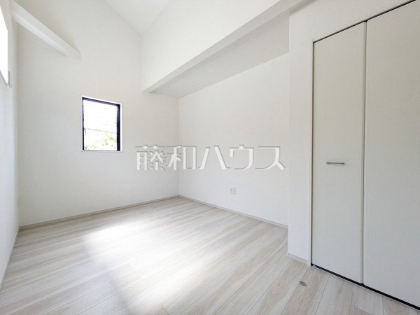 居室　【新座市栗原６丁目】
