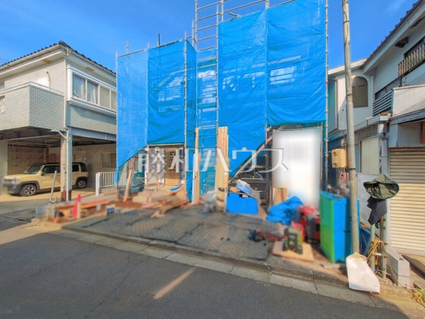外観　【東久留米市小山４丁目】 ここに住む方を想像して、着々と建築しております！ 