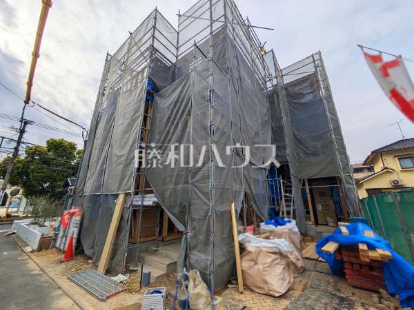 まだまだ建築中ですが、ぜひ現地をご覧になりませんか？基礎・上棟の状態は建築中にしかご覧になれません！現場風景　【福岡市城南区鳥飼６丁目】