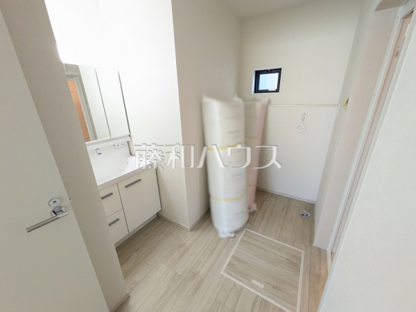 2号棟　洗面室　【春日井市上条町１０丁目】