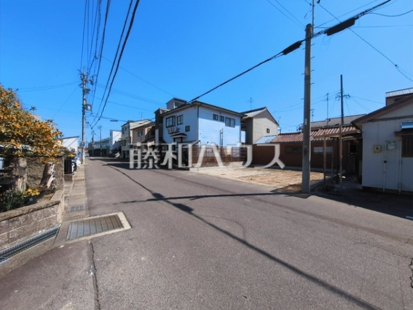 接道状況および現場風景　【北名古屋市片場八瀬の木】