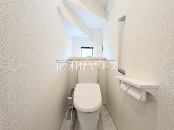 A号棟　トイレ　【調布市深大寺元町３丁目】