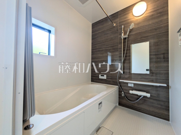 A号棟　浴室　【調布市深大寺元町３丁目】