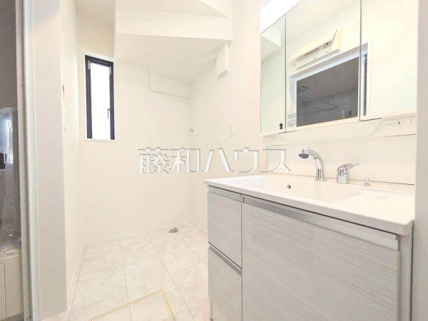 A号棟　洗面室　【東村山市諏訪町１丁目】