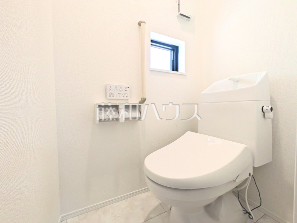 A号棟　トイレ　【東村山市諏訪町１丁目】