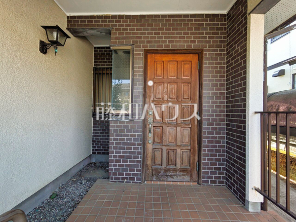 玄関　【八王子市北野台３丁目】