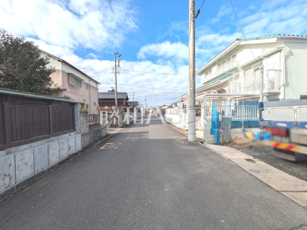 接道状況および現場風景　【春日井市高山町２丁目】