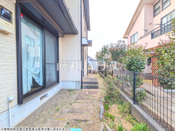 庭　【立川市西砂町６丁目】