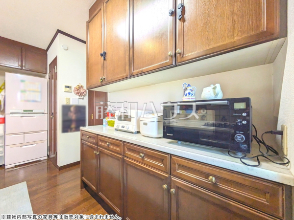 カップボード　【立川市西砂町６丁目】