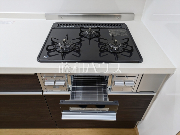 3口ガスコンロ　【和光市諏訪】