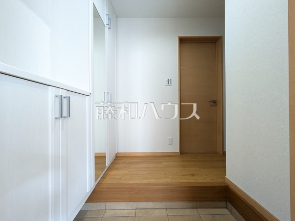 玄関ホール　【和光市諏訪】