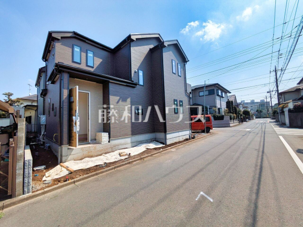 接道状況および現場風景 【所沢市中新井4丁目】 接道状況および現場風景 【所沢市中新井4丁目】