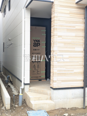 2号棟　玄関　【八王子市元本郷町２丁目】