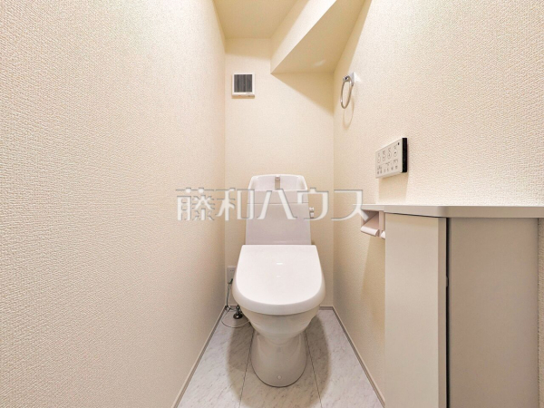 トイレ　【新座市野寺１丁目】