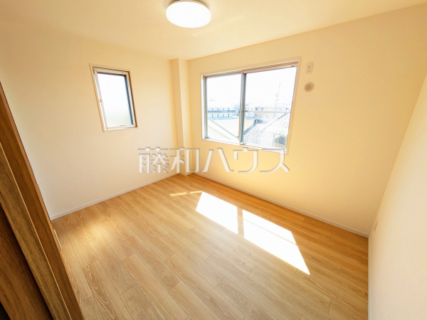 居室　【小牧市大字間々原新田】