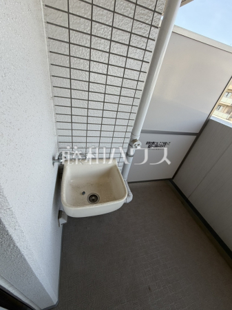 バルコニー　【エクシオ花小金井】