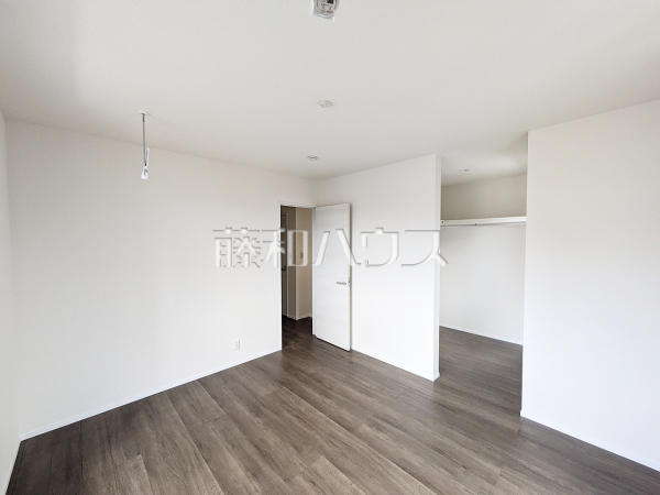居室　【福岡市西区横浜２丁目】