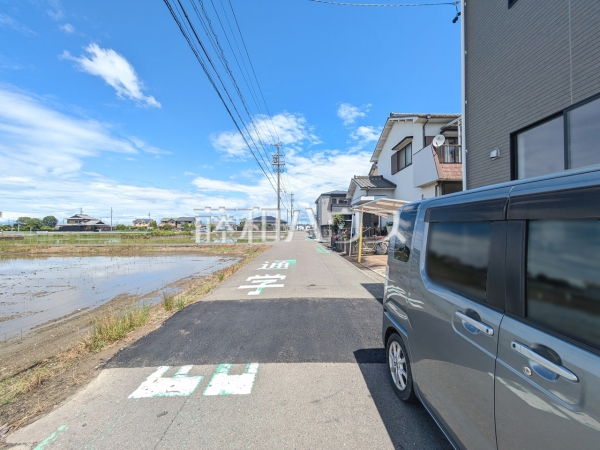 接道状況および現場風景　【北名古屋市沖村岡西】