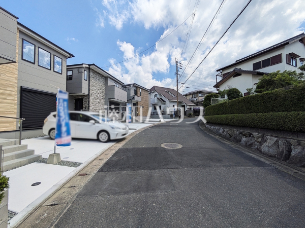 接道状況および現場風景　【福岡市西区生松台１丁目】