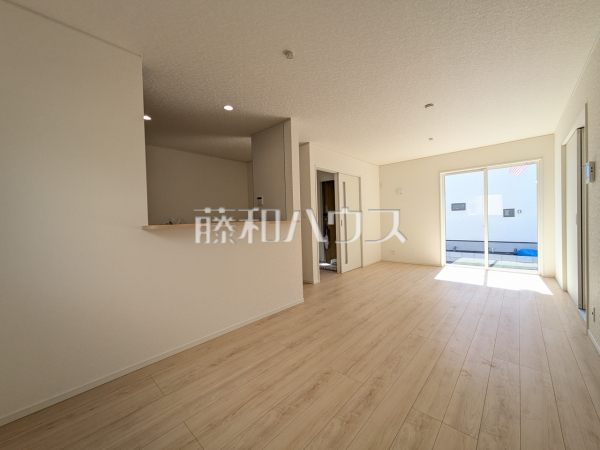 3号棟　リビング　【八王子市宮下町】