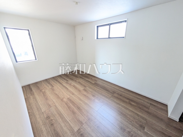 居室　【名古屋市北区浪打町１丁目】
