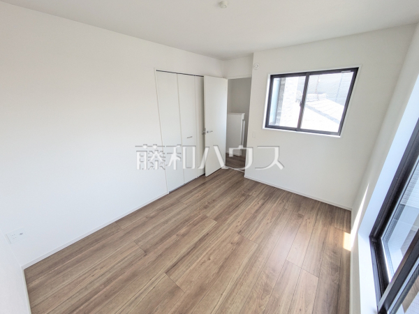 居室　【名古屋市北区浪打町１丁目】