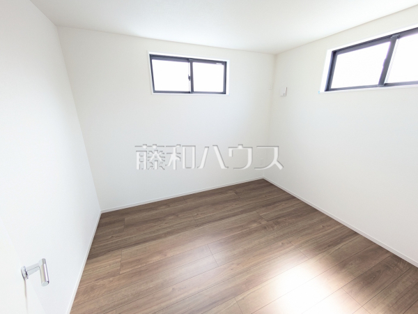 居室　【名古屋市北区浪打町１丁目】