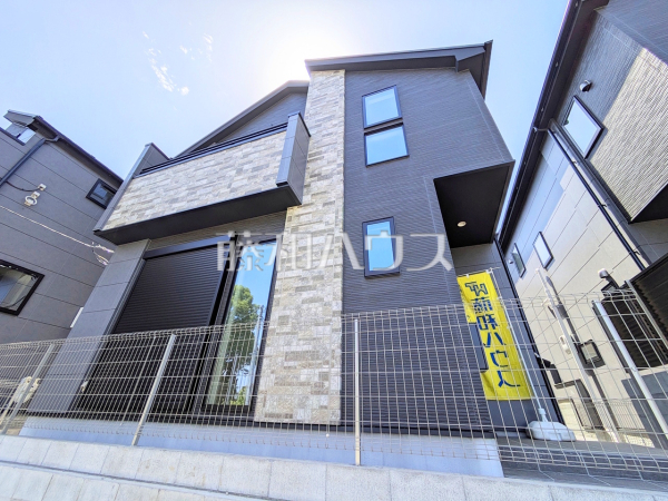 ≪2号棟　外観≫堂々完成、いつでもご内覧いただけます！ぜひ実物をご覧いただきたく思います。喜んでご案内いたしますのでお気軽にお問合せ下さい☆　【稲城市平尾２丁目】