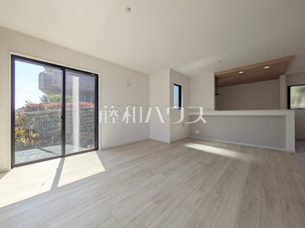 3号棟　リビング　【稲城市平尾２丁目】