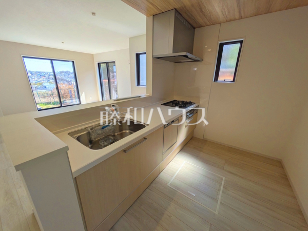 3号棟　キッチン　【稲城市平尾２丁目】