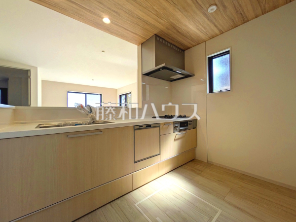 3号棟　キッチン　【稲城市平尾２丁目】