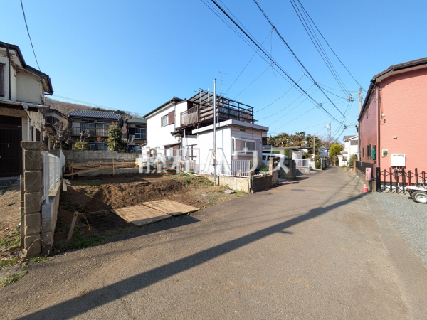 接道状況および現場風景　【八王子市元八王子町３丁目】