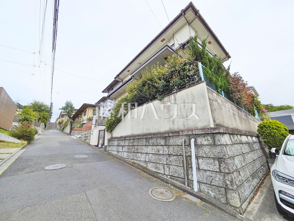 接道状況および現場風景　【多摩市桜ヶ丘４丁目】