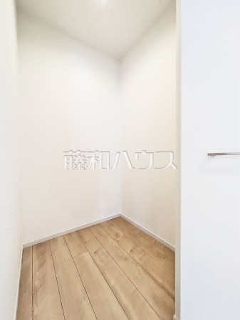 ウォークインクローゼット 【小金井市中町4丁目】 ウォークインクローゼット 【小金井市中町4丁目】