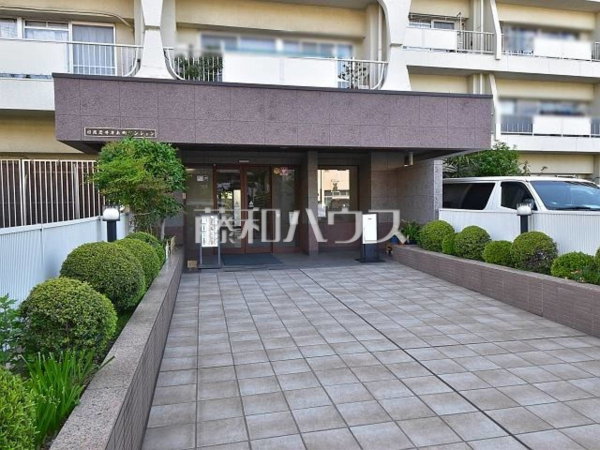 エントランス　【日商岩井方南町マンション】