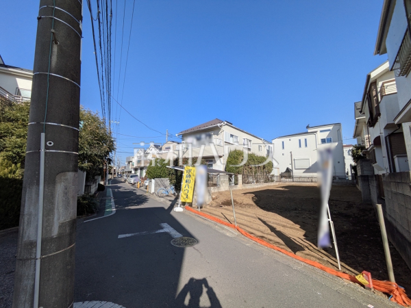 ≪接道状況≫一戸建ての多いエリアのため、静かで落ち着いた雰囲気の街並みです　　【狛江市岩戸南３丁目】